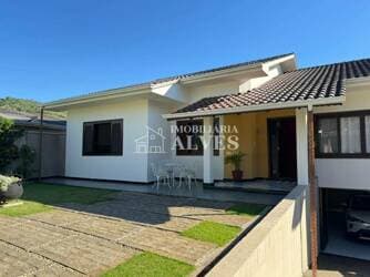 Casa para vender no bairro Vila Alemanha, Luzerna - Santa Catarina